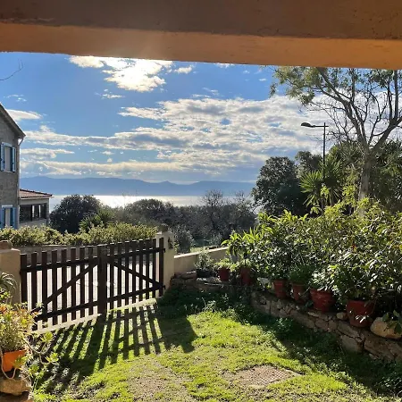 Chez Tatie Vakantiehuis Serra-di-Ferro (Corsica)